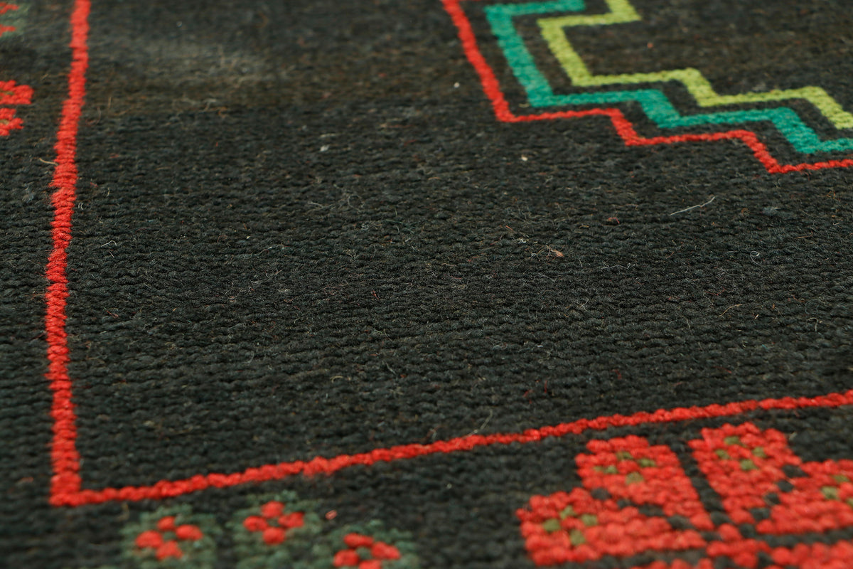 Afghan Balouchi Rug (201 x 122cm)
