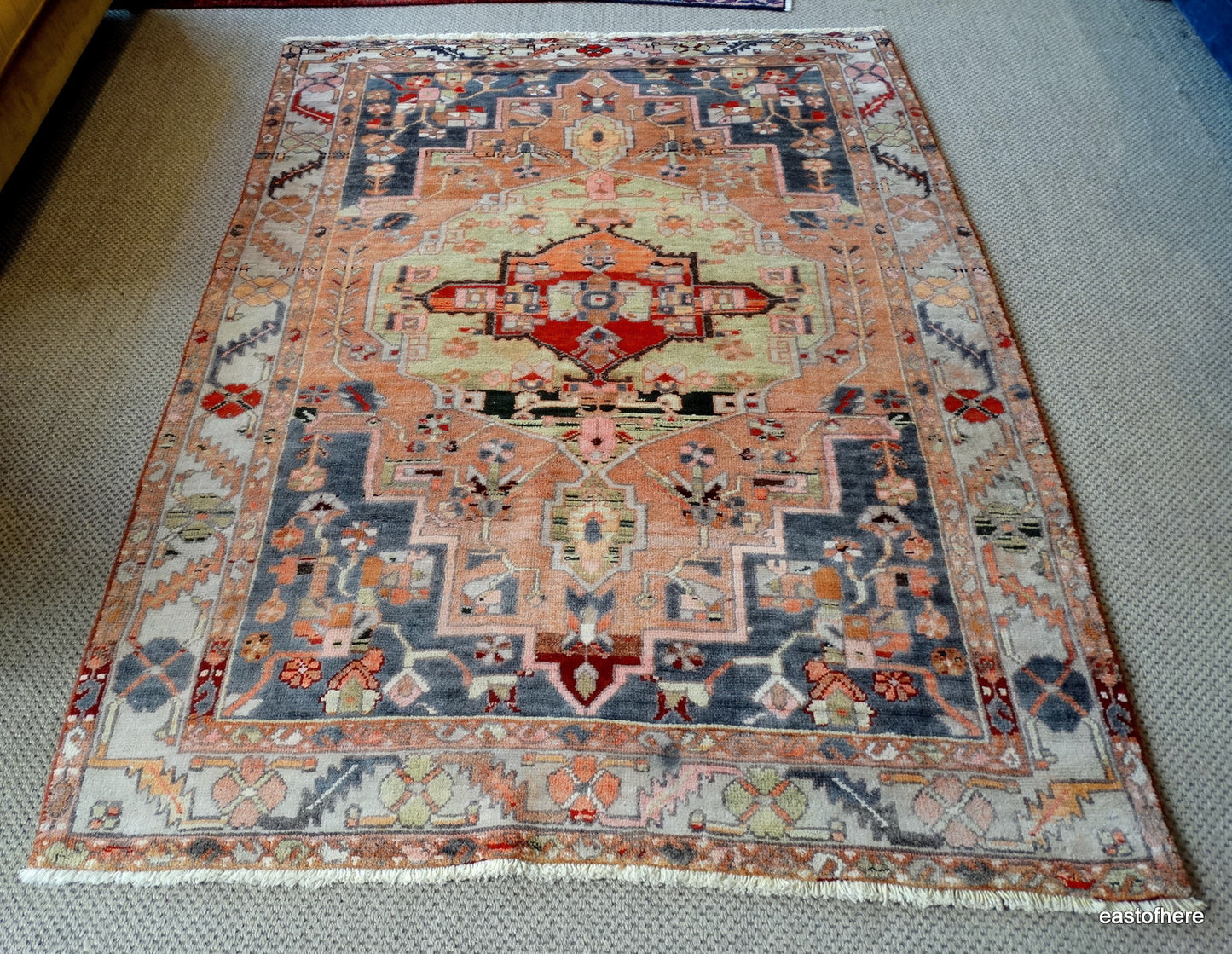 Vintage Lori (220 x 155cm) - eastofhere