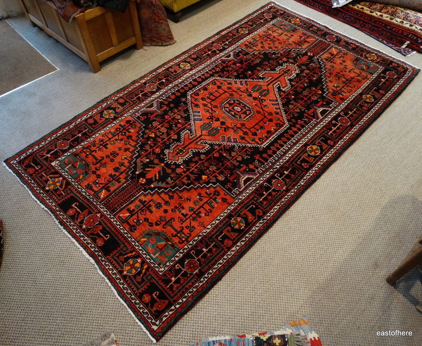 Vintage Tuyserkan (286 x 158cm) - eastofhere