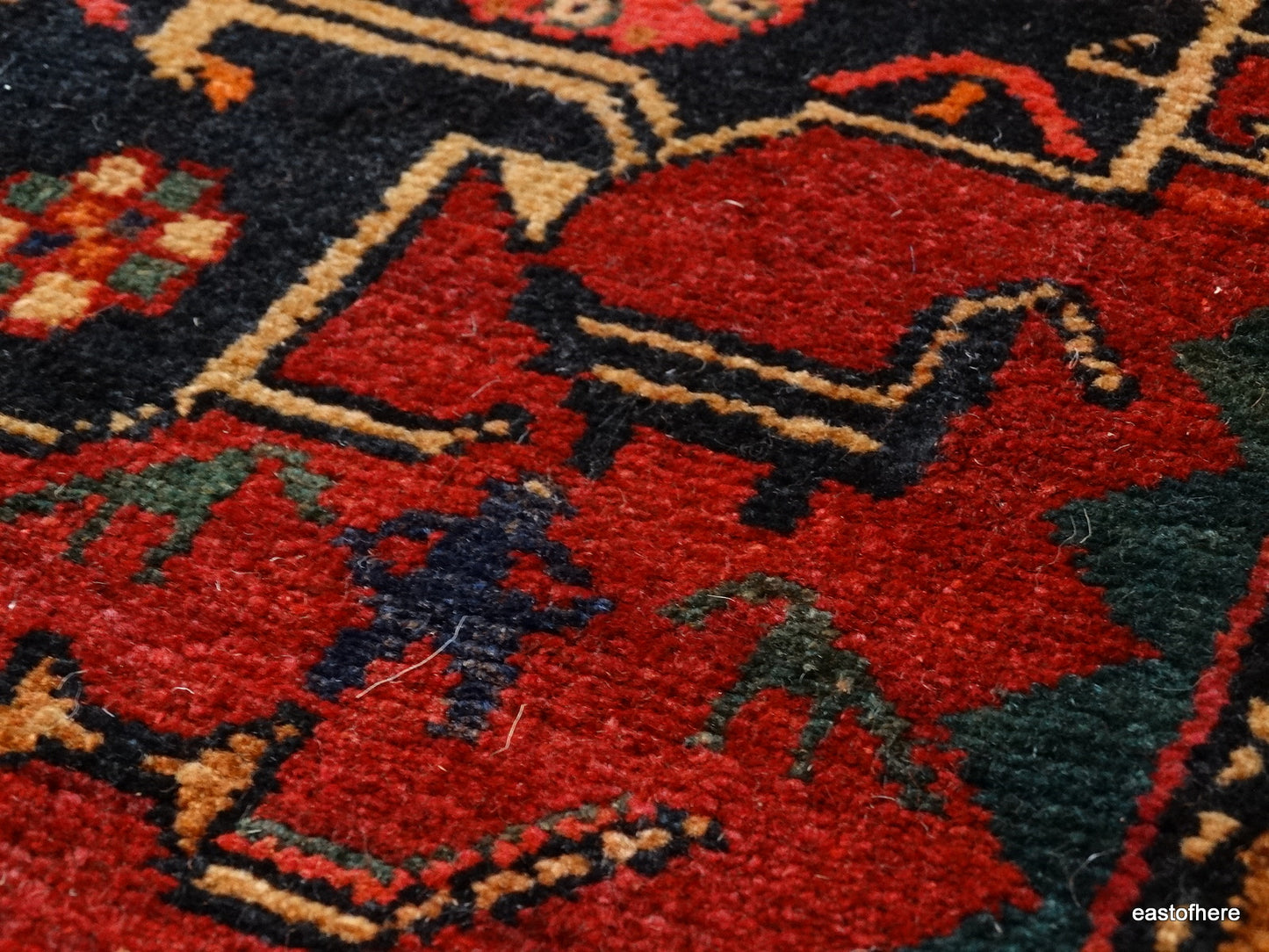 Iranian Lori (276 x 118cm) - eastofhere