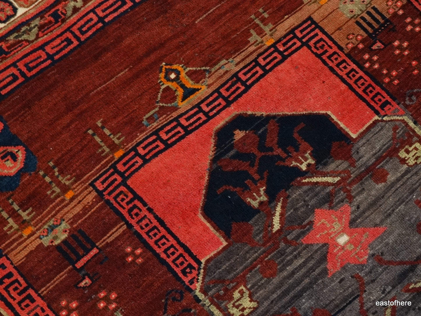 Afshar Sirjan (255 x 146cm) - eastofhere