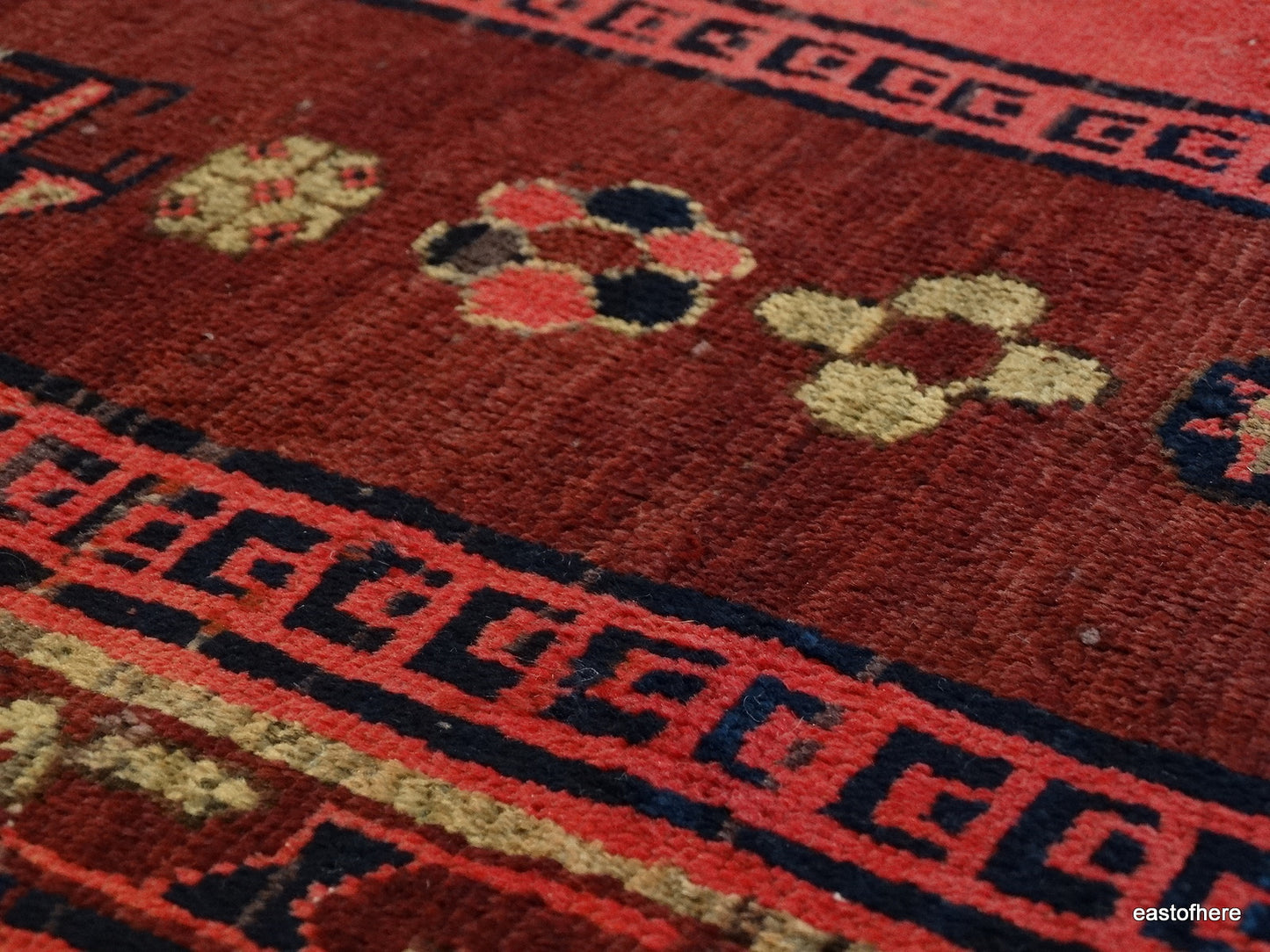 Afshar Sirjan (255 x 146cm) - eastofhere