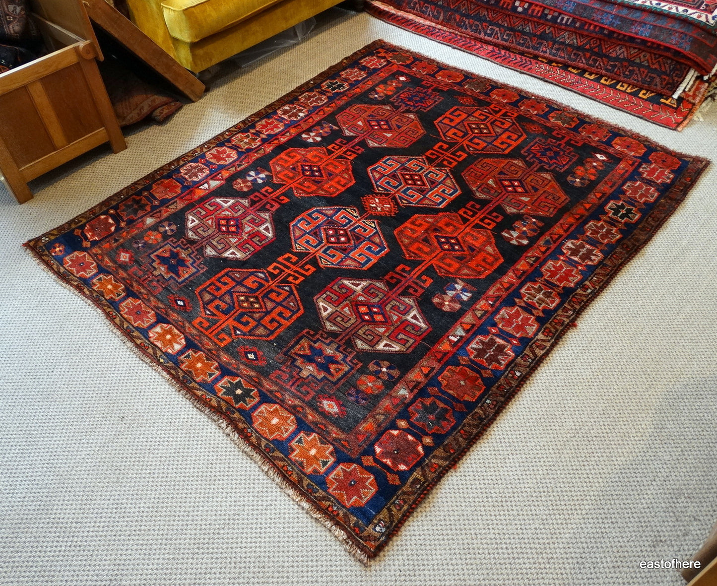 Iranian Lori (213 x 170cm)