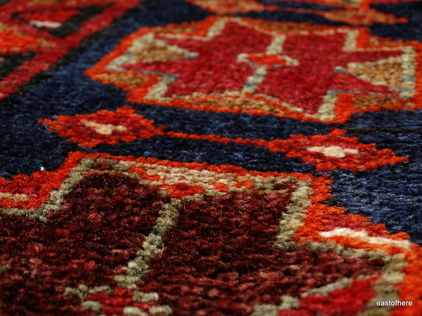 Iranian Lori (213 x 170cm)