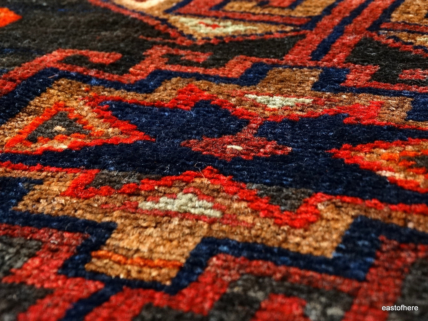 Iranian Lori (213 x 170cm)