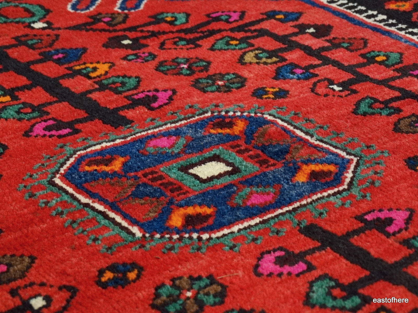Vintage Tuyserkan (303 x 145cm) - eastofhere