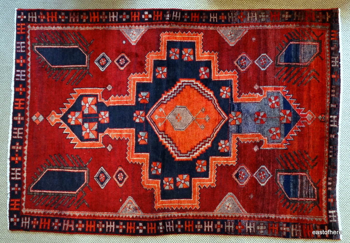 Bakhtiari Lori (235 x 163cm) - eastofhere