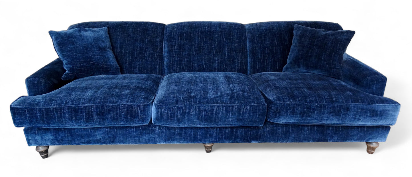 Claudius Sofa