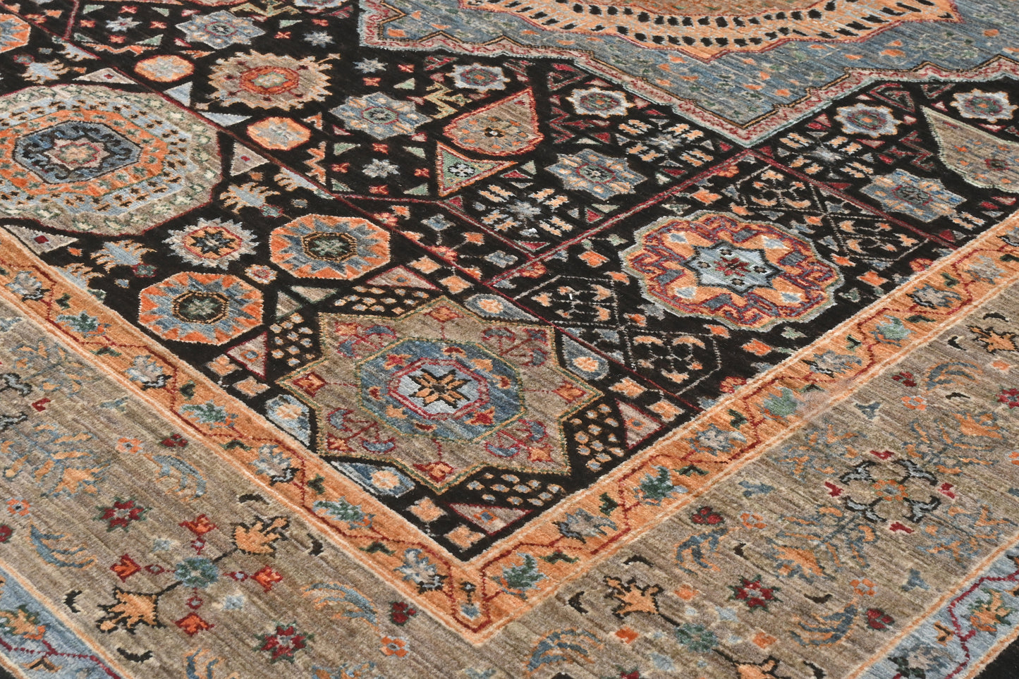 Afghan Mamluk (285 x 198cm)