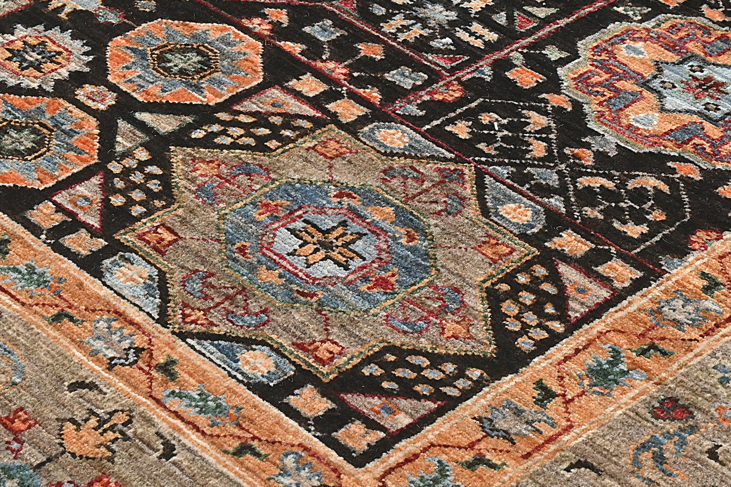 Afghan Mamluk (285 x 198cm)