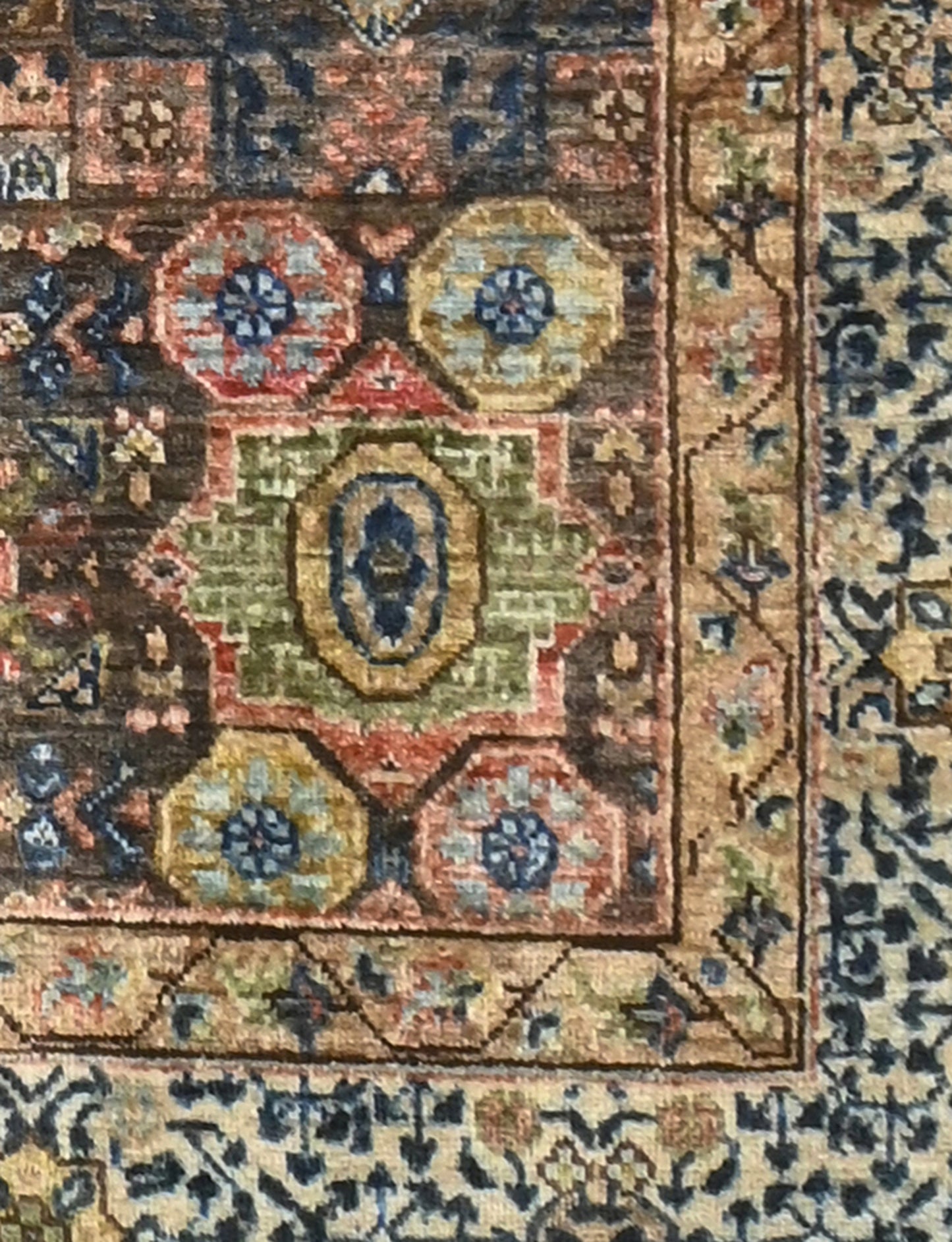 Afghan Mamluk (238 x 170cm)