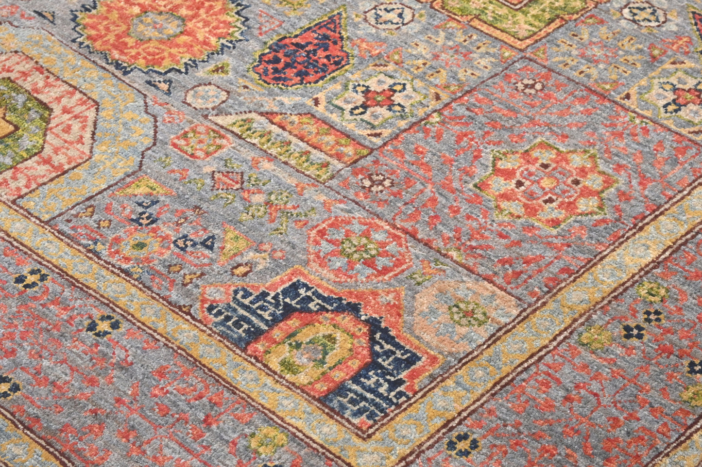 Afghan Mamluk (198 x 153cm)