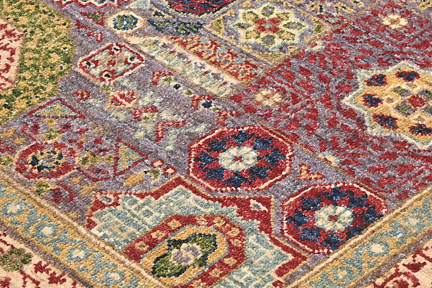Afghan Mamluk (188 x 145cm)