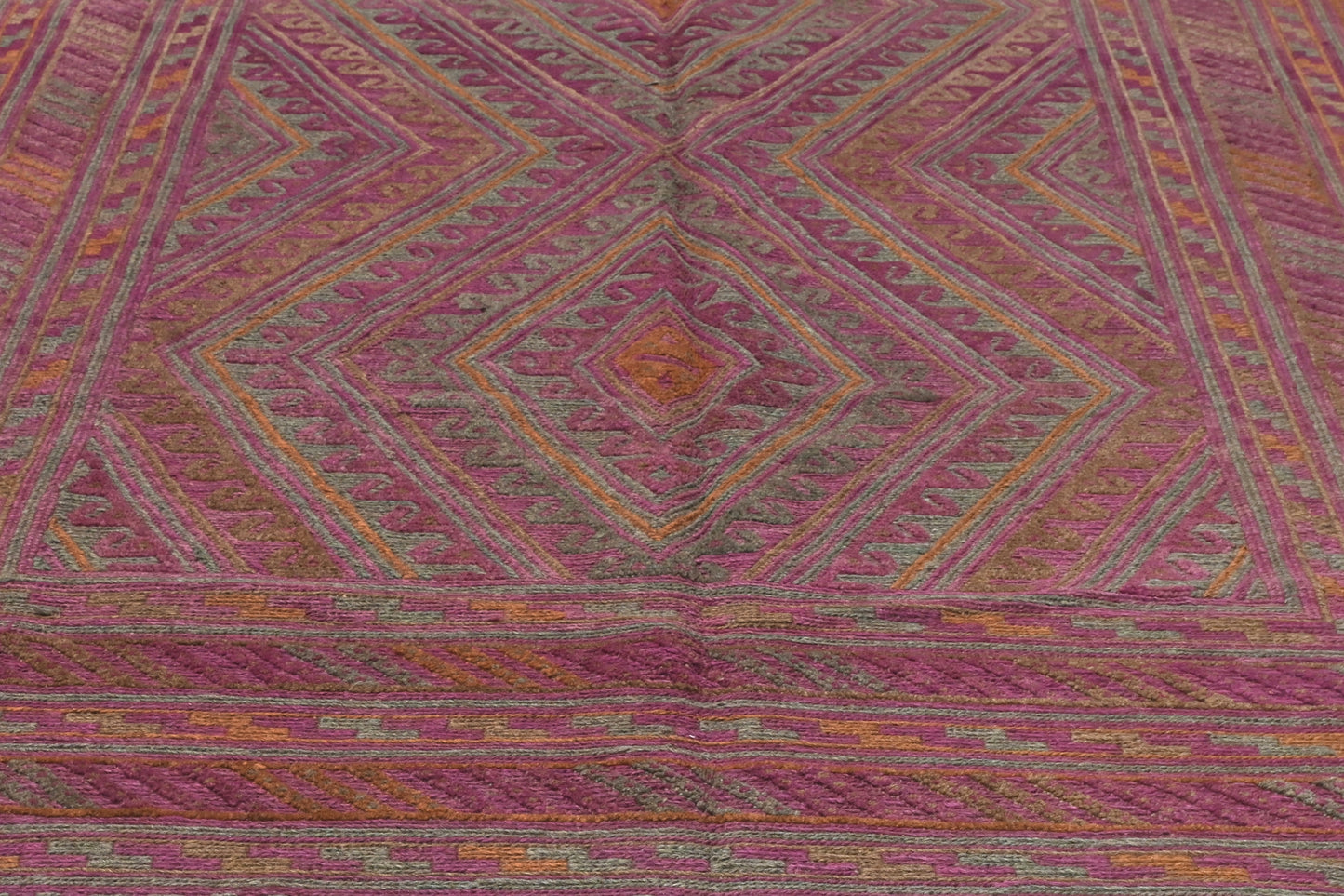 Afghan Meshwani Rug (284 x 203cm)