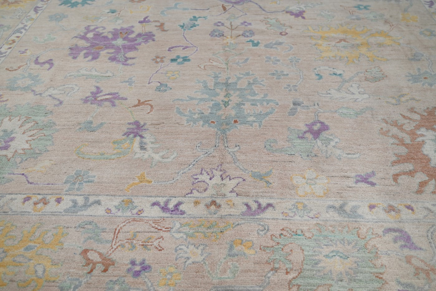 Afghan Oushak Rug (379 x 281cm)