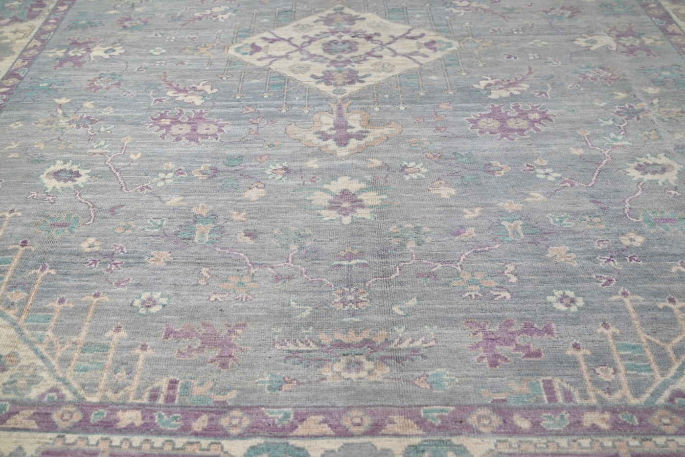 Afghan Oushak Rug (372 x 282cm)