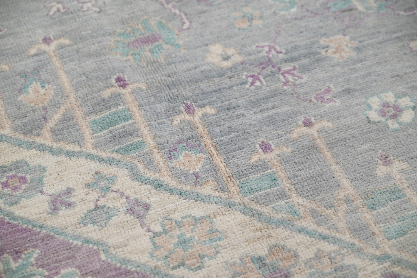 Afghan Oushak Rug (372 x 282cm)