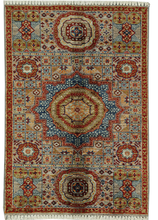 Eastofhere Sultani Mamluk rug measuring 117x80cm with intricate traditional patterns in rich colors.