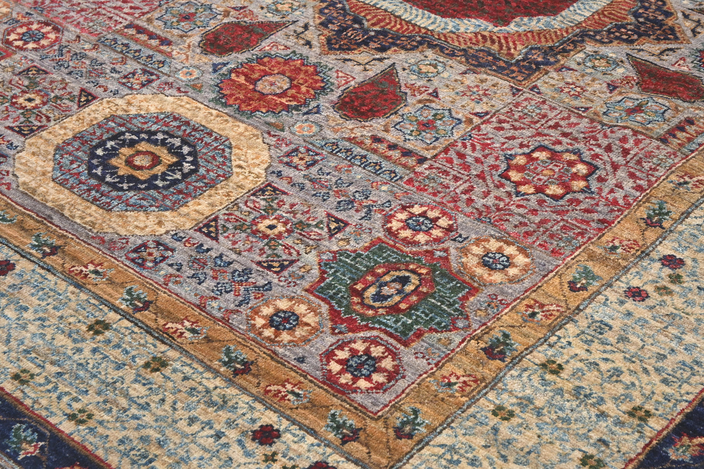 Afghan Mamluk (238 x 170cm)