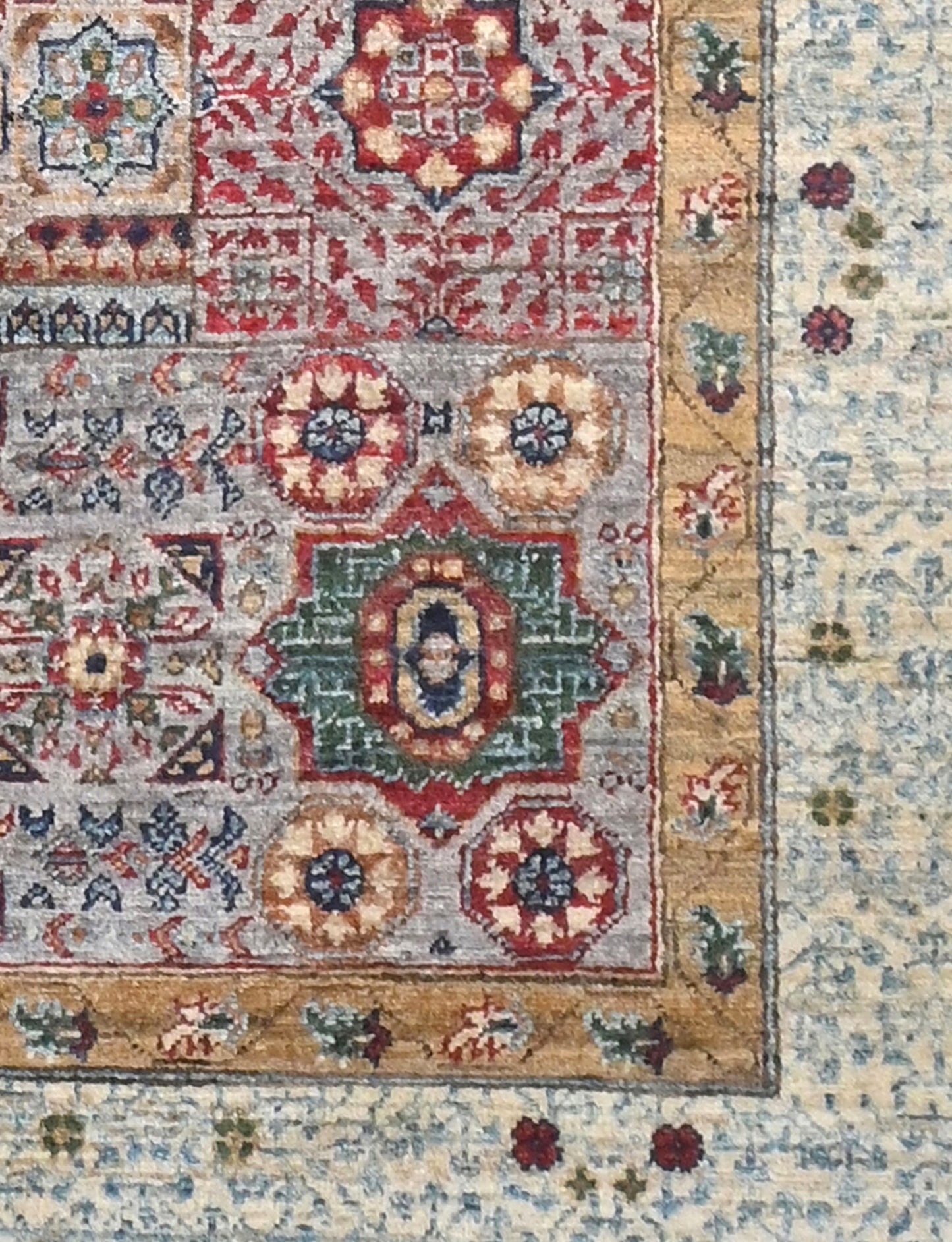 Afghan Mamluk (238 x 170cm)