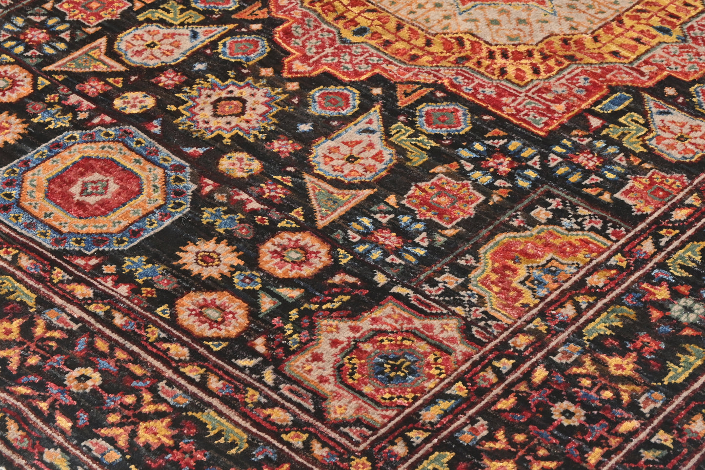 Afghan Mamluk (176 x 130cm)