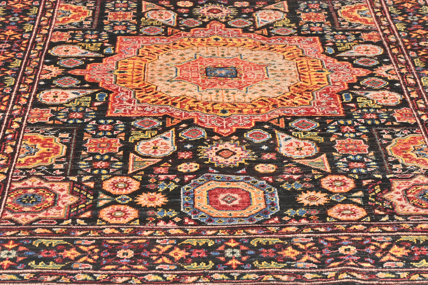 Afghan Mamluk (176 x 130cm)