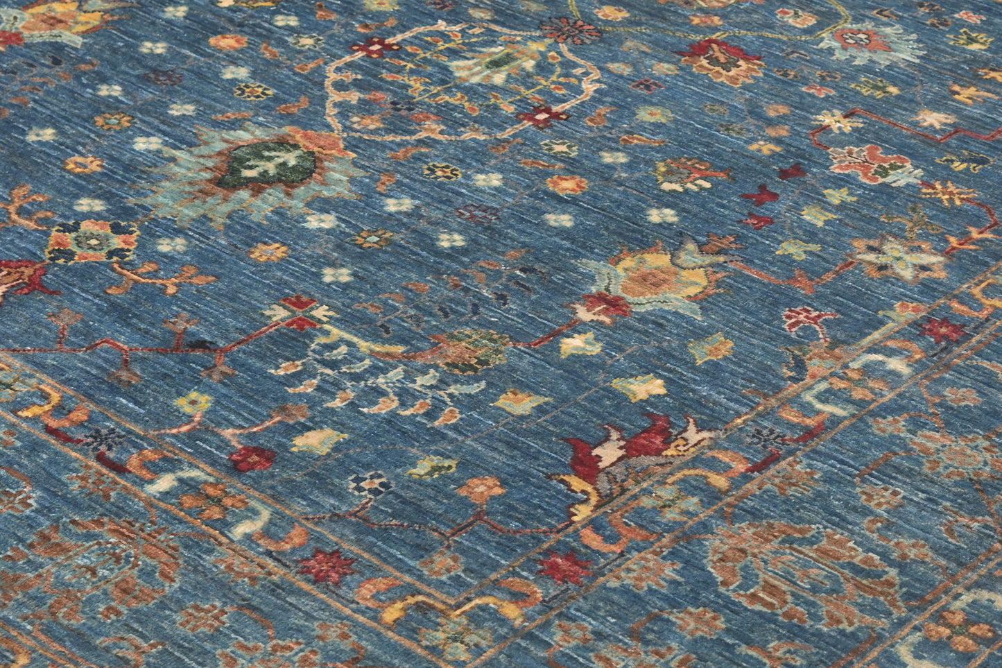 Afghan Sultani (252 x 174cm)