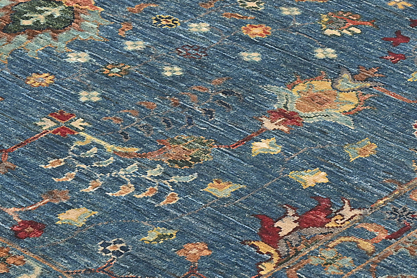 Afghan Sultani (252 x 174cm)