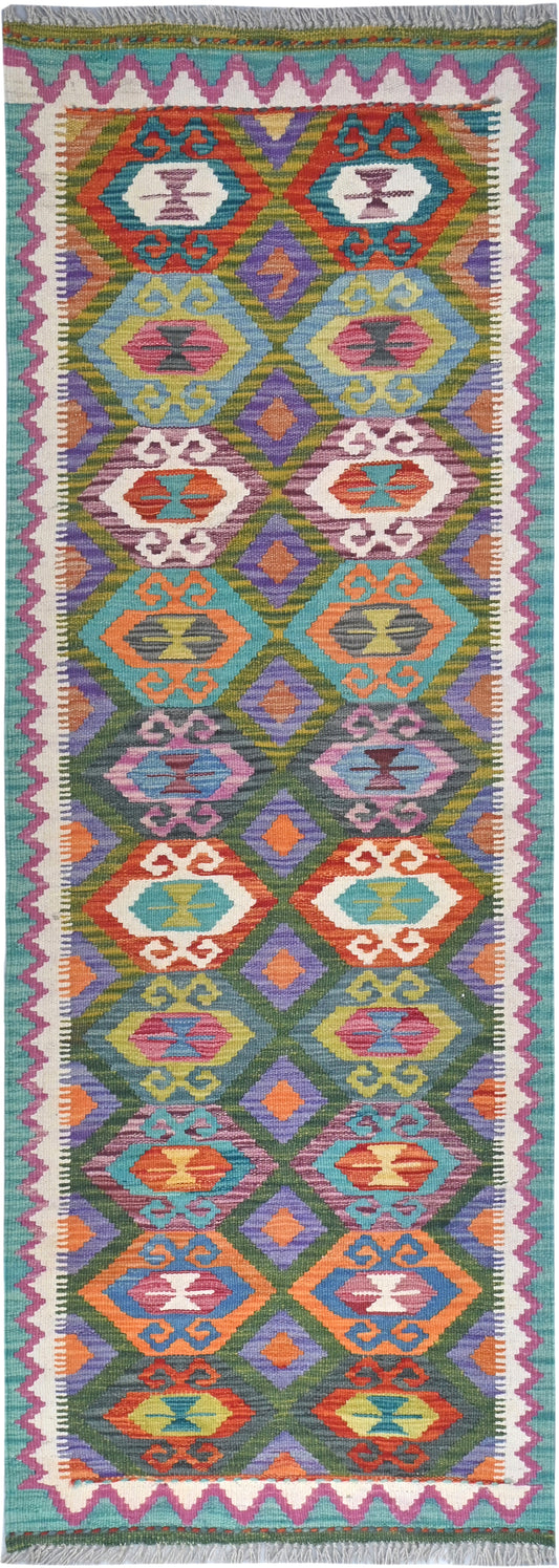 Colorful patterned rug with geometric design